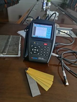 HEF-301 เครื่องตรวจสอบความบกพร่องของกระแส Eddy ในมือ 64Hz-5MHz เครื่องตรวจสอบความบกพร่องของความแตกของโลหะ