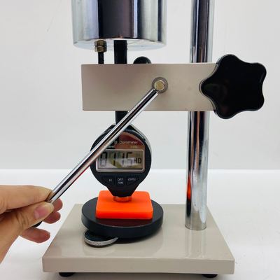 เครื่องทดสอบความแข็งของ Pocket Shore Durometer ดิจิตอล ด้วยระยะ 0-100HD สอดคล้องกับมาตรฐาน DIN53505 และ ASTMD2240