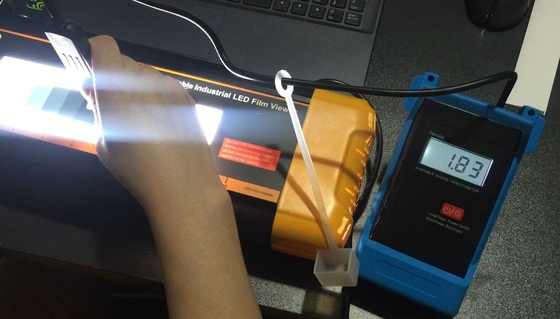 อุปกรณ์เครื่องวัดความหนาของเครื่องสํารวจที่แยกตัวใหม่ HUA-200 Industry Ndt