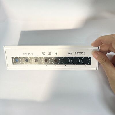 การดูฟิล์มความหนาแน่นของแสง พร้อมใบรับรองการปรับขนาด