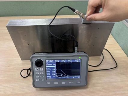 FD-500mini เครื่องตรวจจับข้อบกพร่องโลหะแบบพกพาพร้อมฟังก์ชัน DAC/AVG สำหรับ NDT อุตสาหกรรม