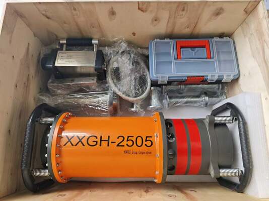 HXPC-100B1X เครื่องระบายไฟฟ้าสายท่อ X-ray Crawler การตั้งตําแหน่งแม่เหล็ก 360° เครื่องตรวจจับสอรังสีสําหรับสายท่อน้ํามันและก๊าซ