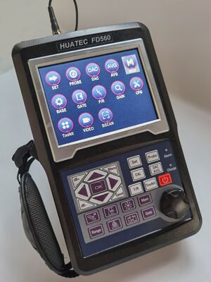 HUATEC FD560 เครื่องตรวจสอบความบกพร่องด้วยเสียงฉายดิจิตอลแบบพกพา ความรู้สึก 120dB และการป้องกัน IP65 สําหรับการทดสอบ NDT