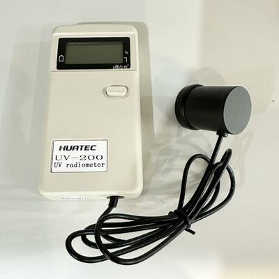 UV-200 ขนาดกะทัดรัด UV Radiometer หลายความยาวคลื่น Probes Low Stray Light 9V แบตเตอรี่ UV Lamp Irradiance เครื่องมือวัด
